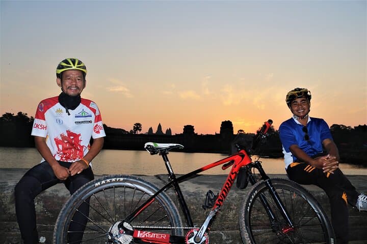 Angkor Sunrise Expedition Cycling Through Serene Backroads photo 2
