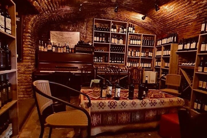 Wine promenade in hospitable Tbilisi photo 5