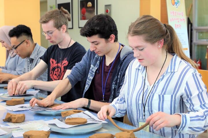 Korean Pottery Town Tour with the pottery class from Busan photo 2