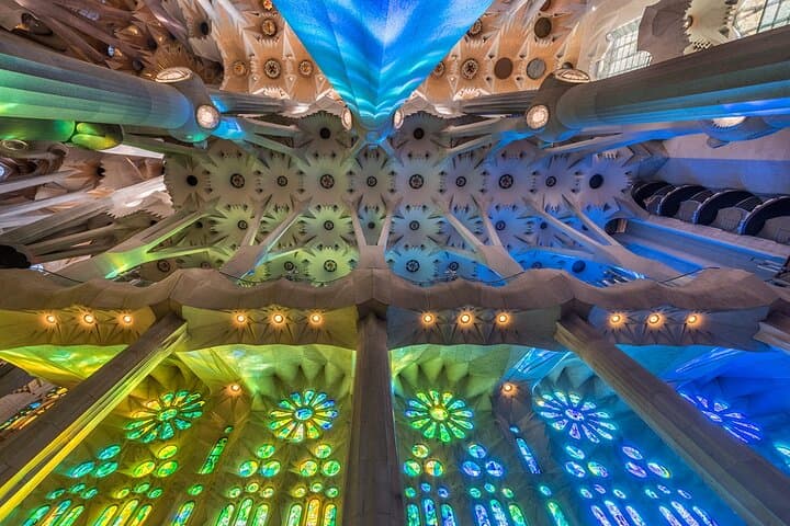 Sagrada Familia Private Tour with Priority Entrance photo 2
