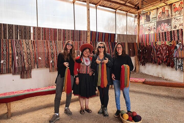The Textile Workshop Experience in Cusco Region