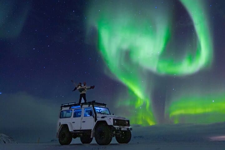 Reykjavik Private Northern Lights Tour with Pro Photographer