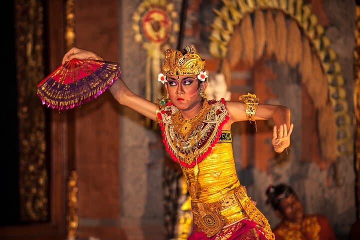 Legong Dance Show at Ubud Palace Bali photo 4