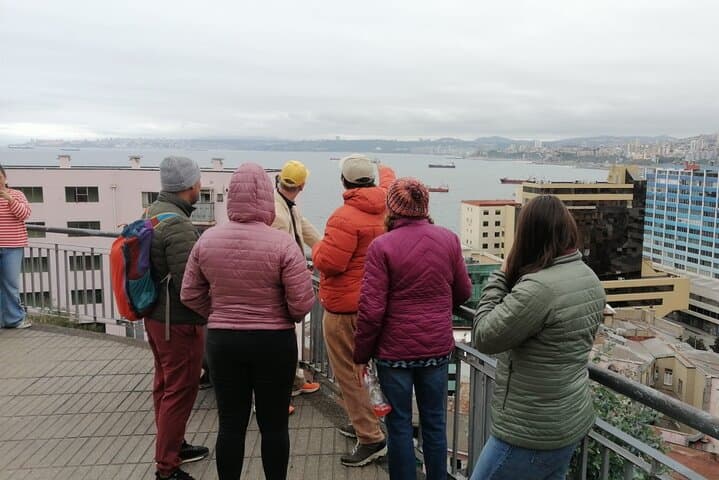 Walking Tour Valparaiso, History & Art - Private Optional photo 3