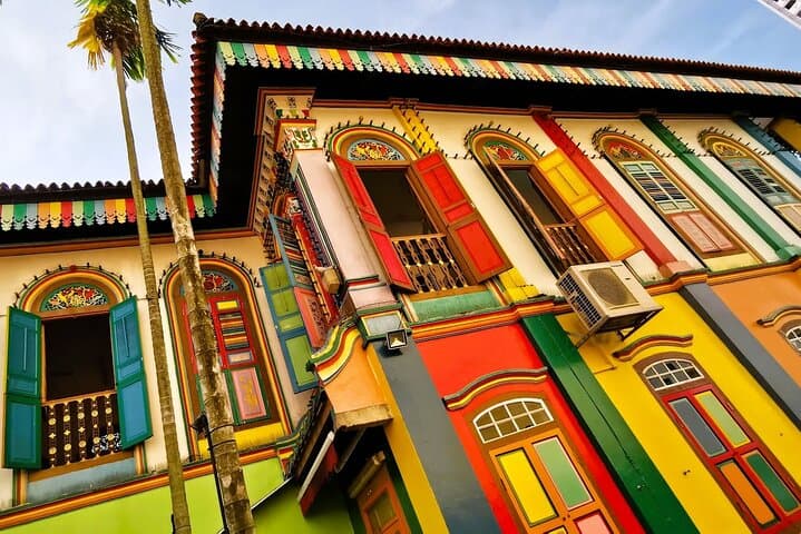 Singapore Street Food and Ethnic Quarters Kick Scooter Tour photo 2