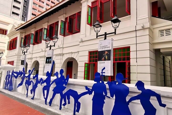 Singapore Street Food and Ethnic Quarters Kick Scooter Tour photo 5