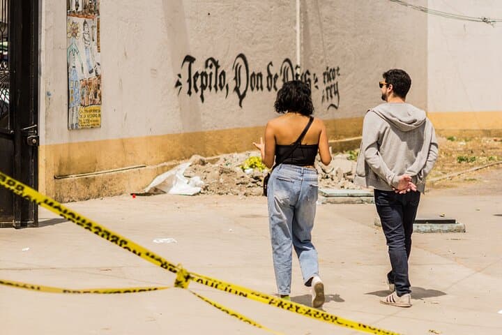 Explore the Barrio Bravo of Tepito with local guides photo 4