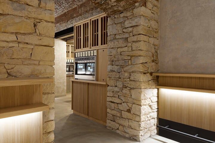 2 Hours Wine Tasting in a Historical Cellar in Krizikova photo 3