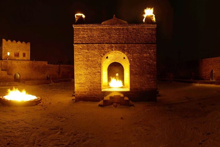 Ateshgah Fire Temple and Yanardag Fire Mountain Private Tour photo 2
