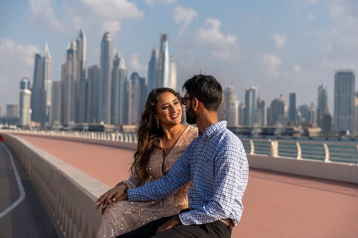 Dubai: Private Photoshoot with Hotel Pickup & Drop-off photo 2