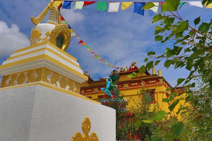 Chinggis Khaan Statue Complex and Sain Nomun Monastery Tour photo 5