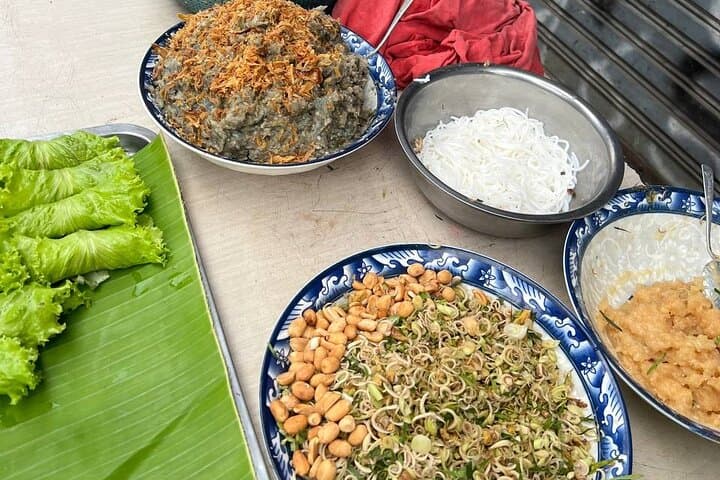 Luang Prabang Local Market and Morning Food Tour with Drinks photo 4