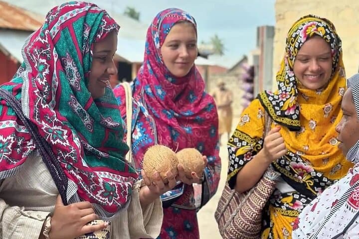 A private half day spice farm with a cooking lesson photo 5