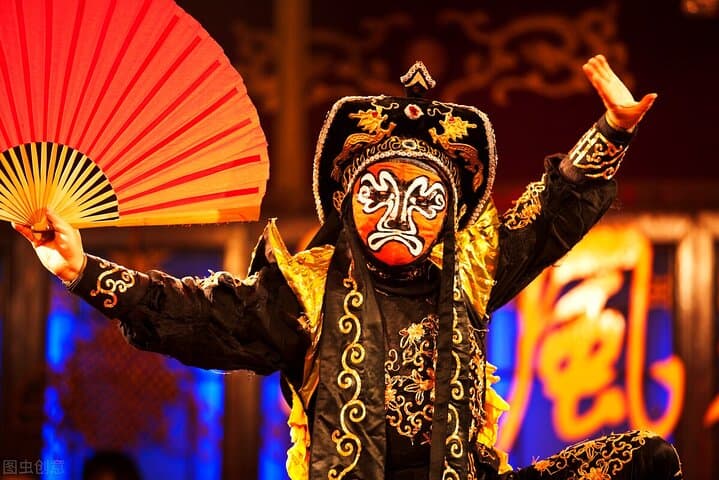 Sichuan Opera with face-changing at Sichuan opera theater