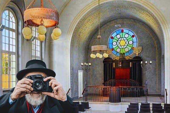3h Jewish Tour: Synagogue Interior, Castle, Gingerbread & Snaps