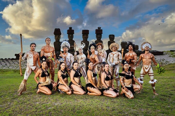 Easter Island Ancestral Dinner and Show with Transport photo 5