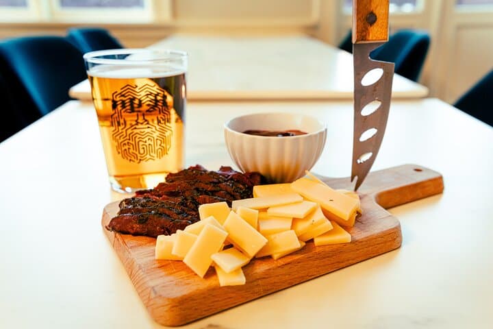 Reykjavík All In One Food Tour - Eat, Drink & Explore with Locals photo 5