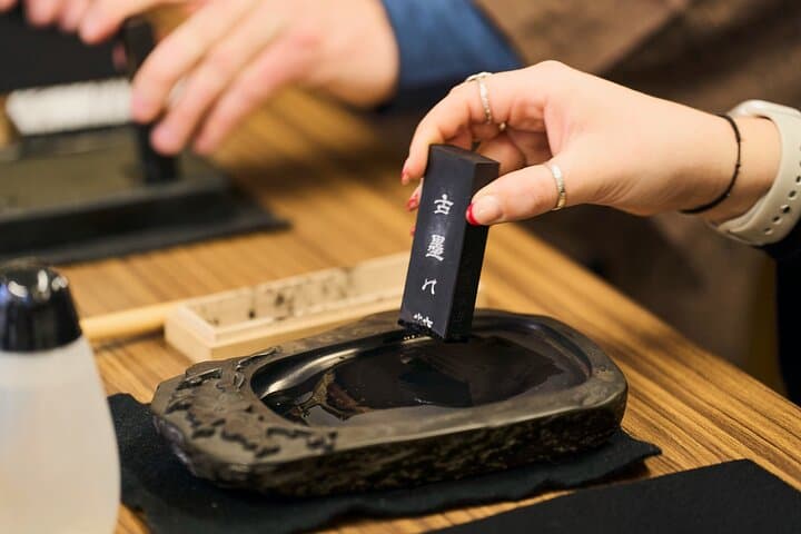 Tokyo: Calligraphy Workshop & Original T-Shirt Creation photo 2