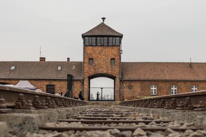 Private Guided Tour to Auschwitz & Birkenau from Krakow photo 4