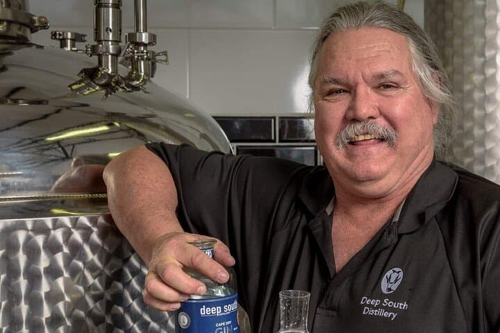 Craft Gin Tasting Experience and Distillery Tour photo 4