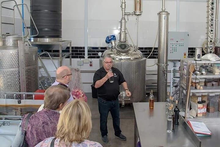 Craft Gin Tasting Experience and Distillery Tour photo 5