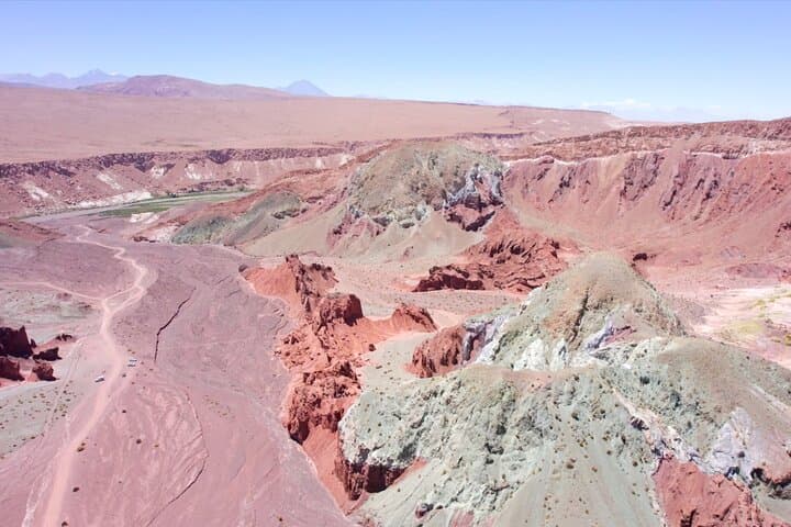 Rainbow Valley and Petroglyphs of Yerbas Buenas photo 4