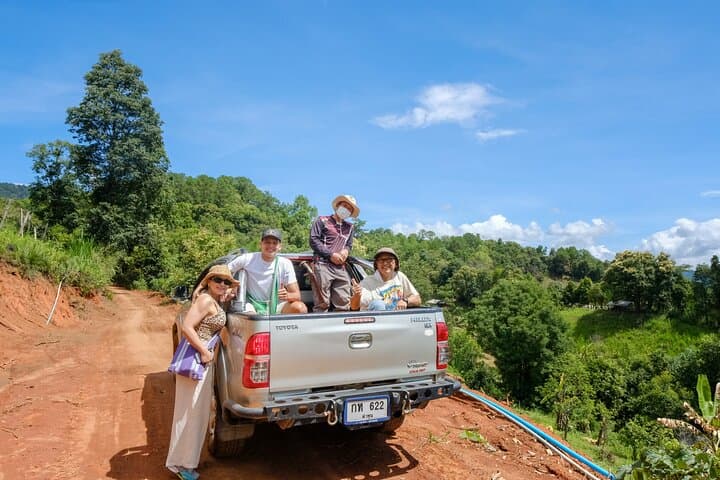 Chiang Mai 4WD Hilltribe Coffee: Jungle Trek, Roast & Brew. photo 3