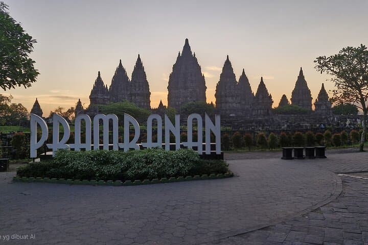 Sunset at Prambanan & Including Ticket Ramayana Ballet Show photo 5