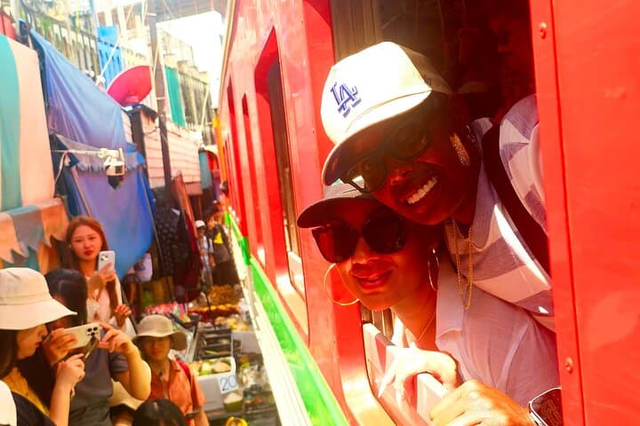 Floating Market & Train Market Private Tour(Premium Service) photo 5