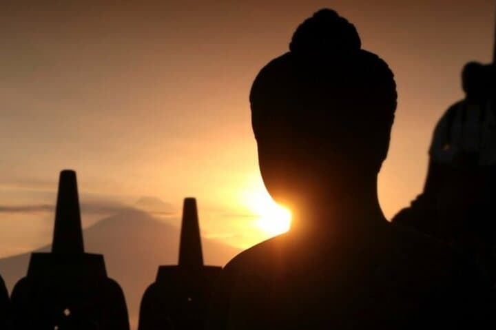 Borobudur Full Climb Up And Prambanan All Inclusive Private Tour photo 5