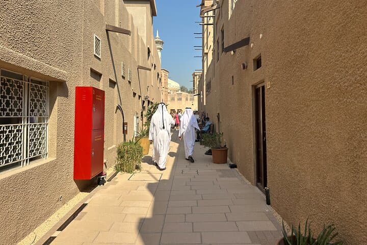 Dubai Old Town Walking Tour with Abra & Traditional Souks photo 2