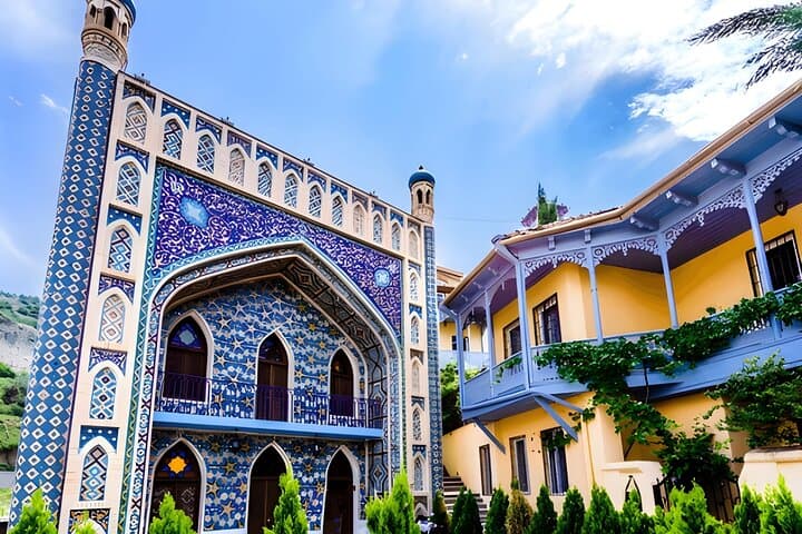 Tbilisi Walking Tour with Guide at Sulphur Baths and Old Town photo 5