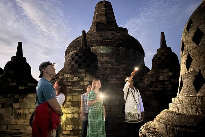 Borobudur Full Climb Up And Prambanan All Inclusive Private Tour photo 2