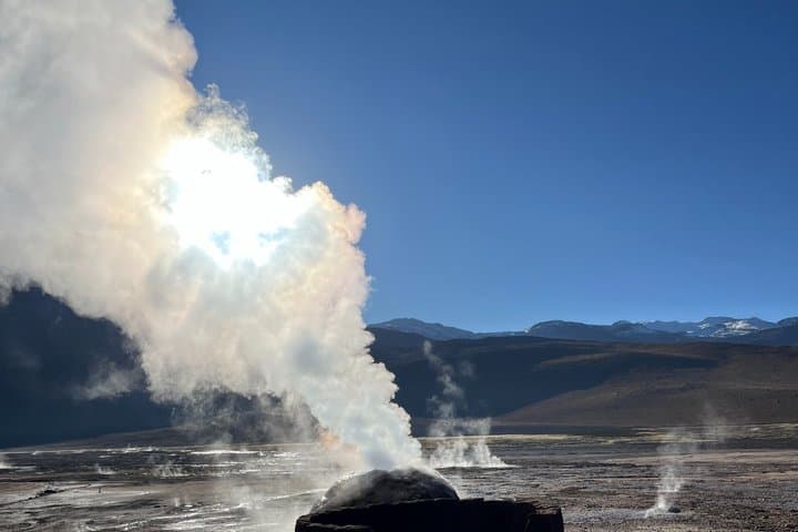 Tatio Geysers Tour with Breakfast and Flamenco Watching
